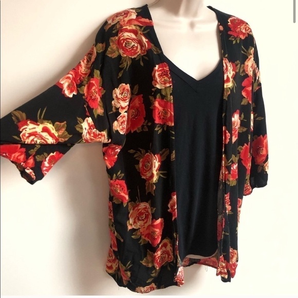 🆕 Floral lightweight 3/4 sleeve open cardigan - Picture 2 of 8